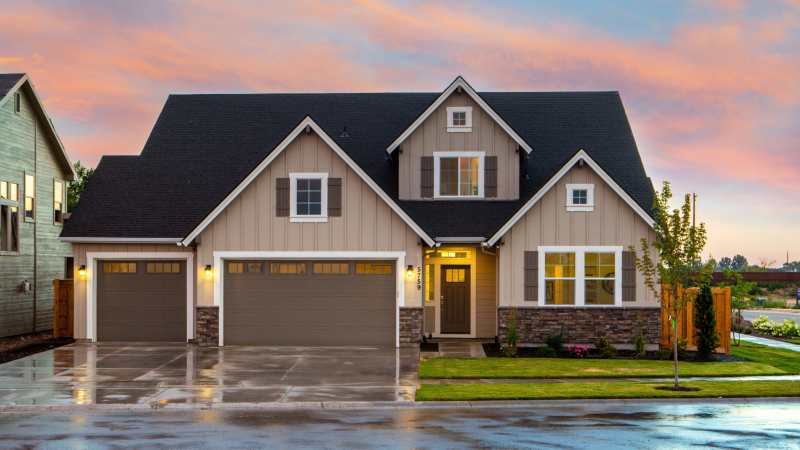 Why Delaying Garage Door Repairs Can Put Your Family at Risk